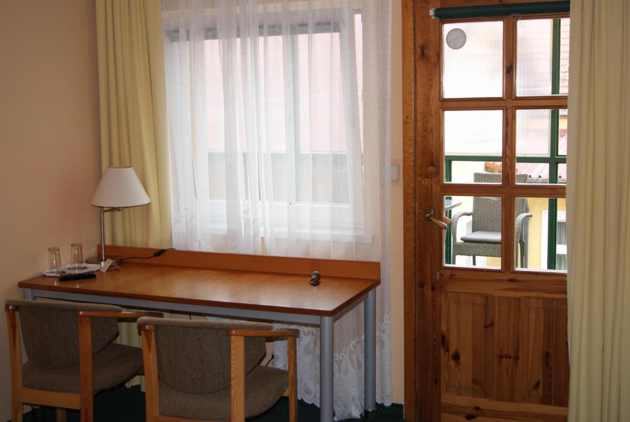 Hotel Alga Устка Экстерьер фото