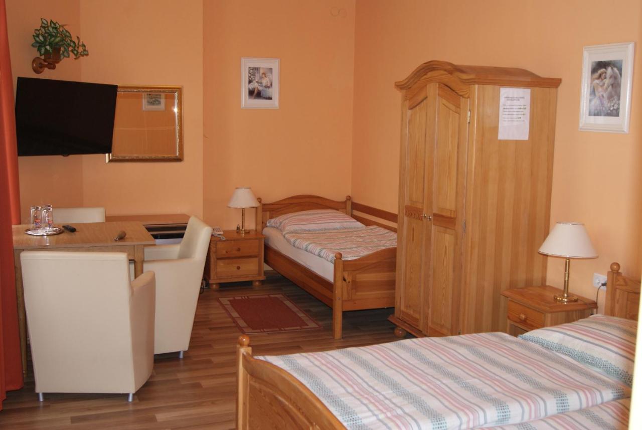 Hotel Alga Устка Экстерьер фото