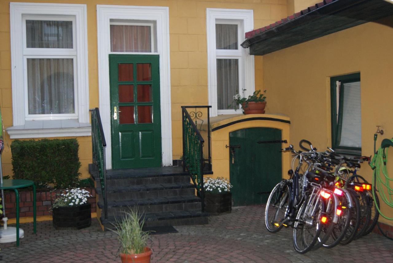 Hotel Alga Устка Экстерьер фото