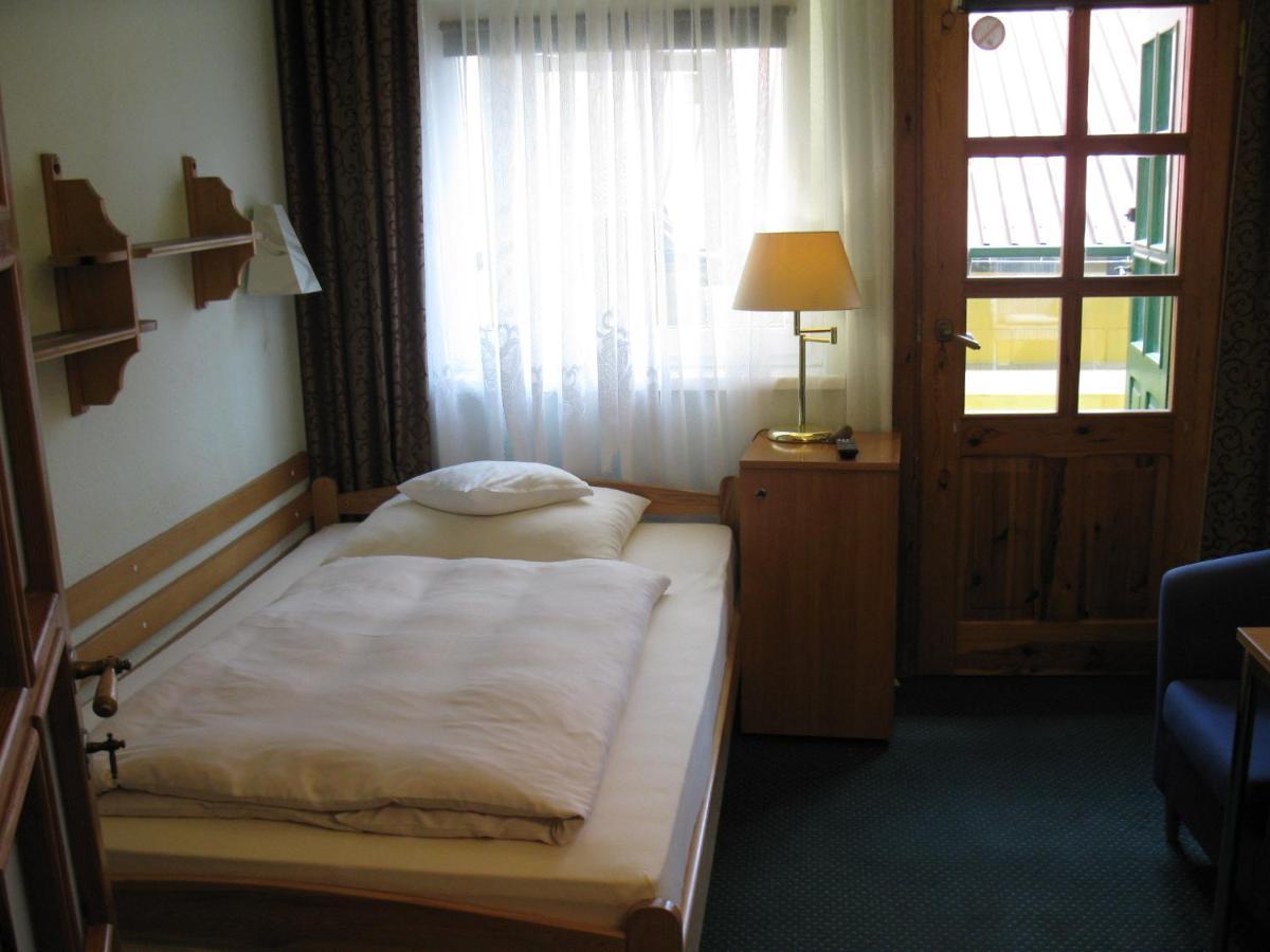 Hotel Alga Устка Экстерьер фото