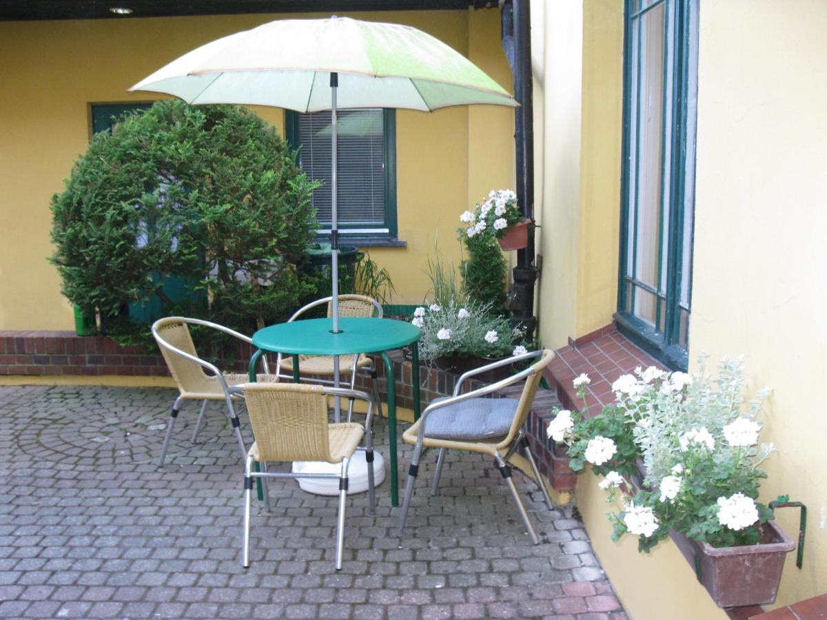 Hotel Alga Устка Экстерьер фото