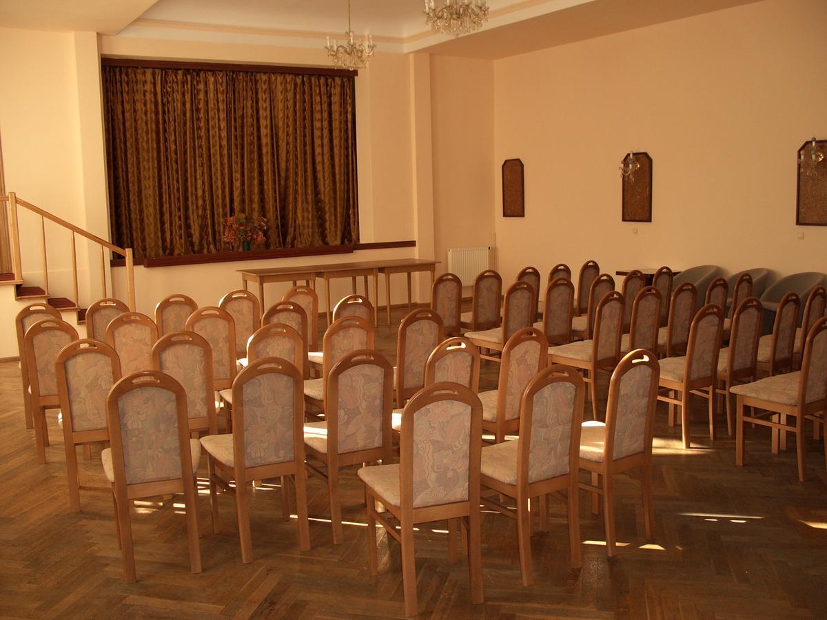 Hotel Alga Устка Экстерьер фото