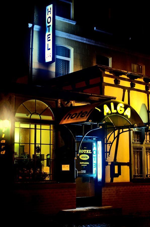 Hotel Alga Устка Экстерьер фото