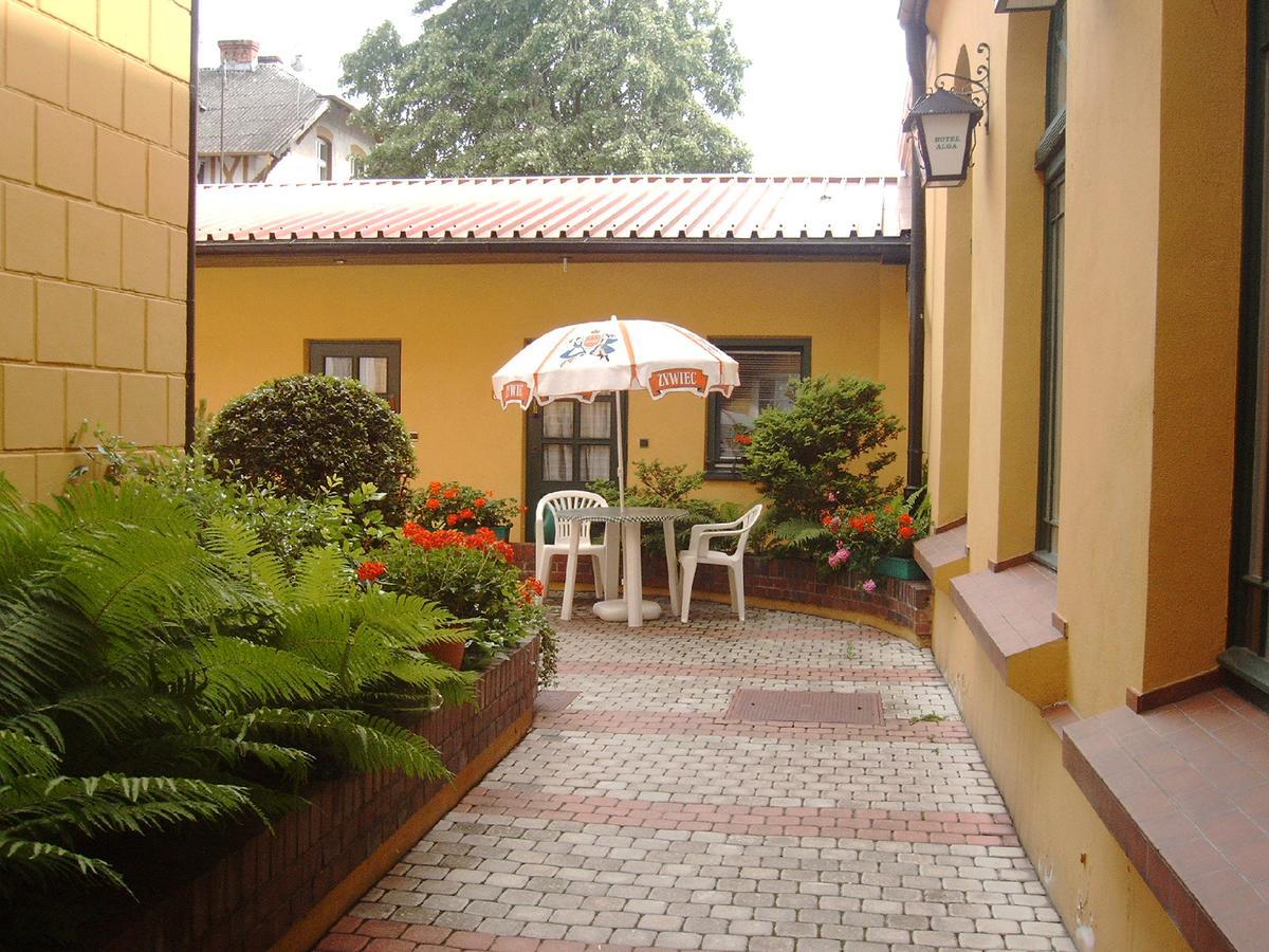 Hotel Alga Устка Экстерьер фото