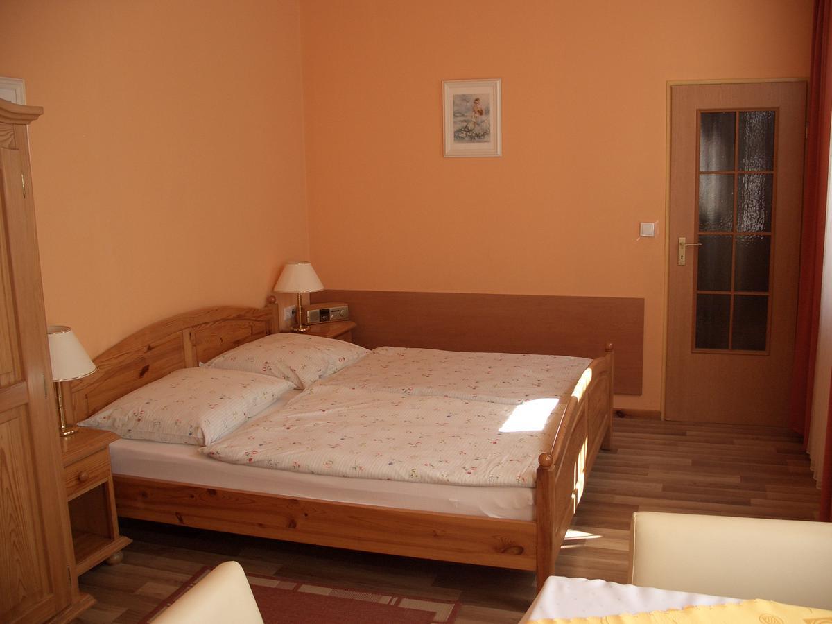 Hotel Alga Устка Экстерьер фото