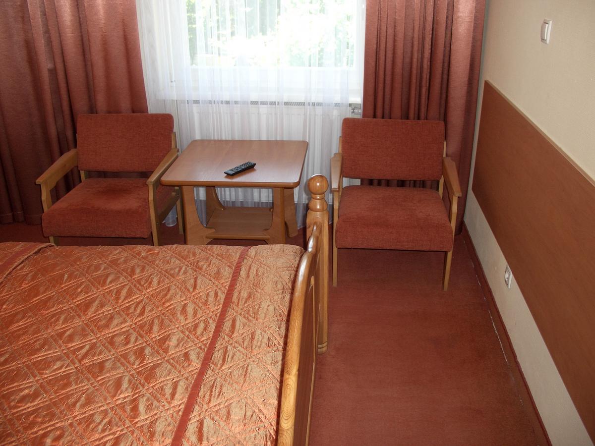 Hotel Alga Устка Экстерьер фото